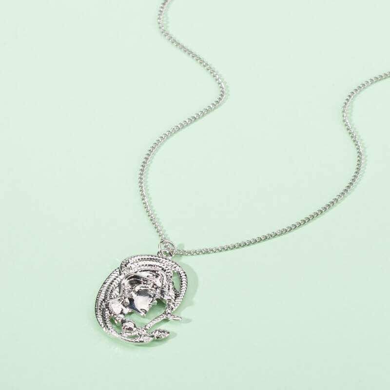 

Snake Design Pendant Necklace, Silver