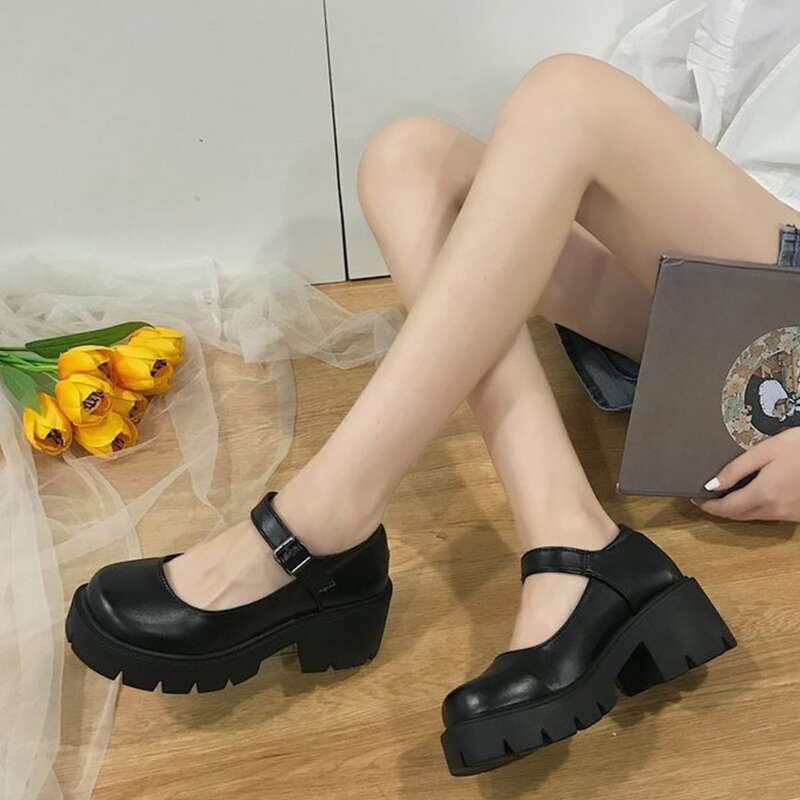 

Round Toe Mary Jane Wedges, Black