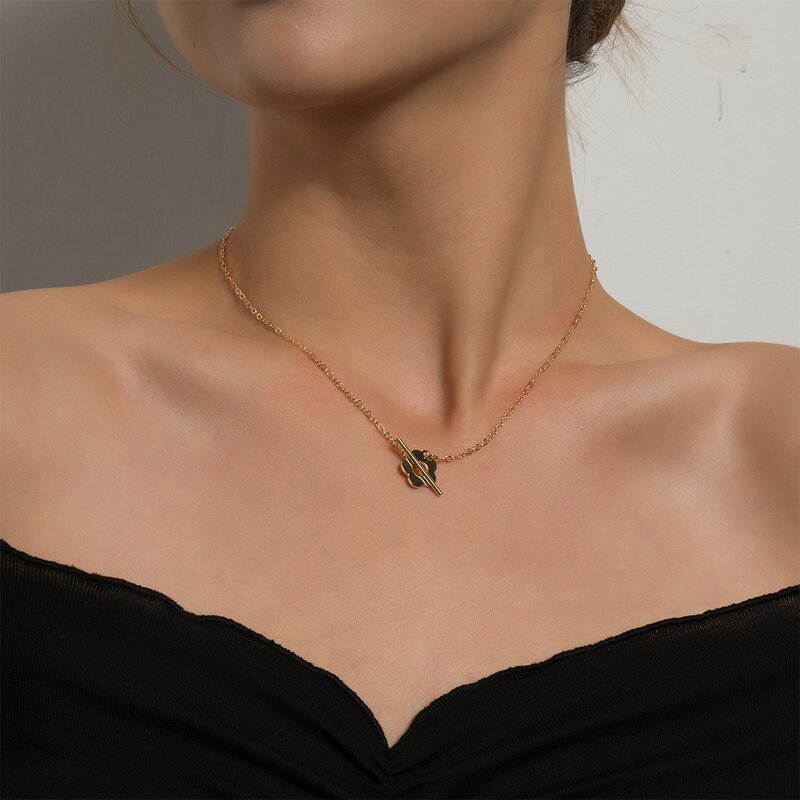 

Flower Design Necklace, Gold