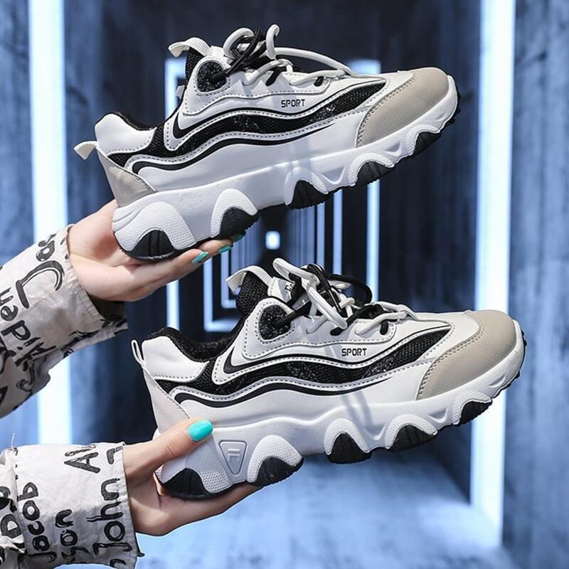 

Lace-up Chunky Sneakers, Black and white