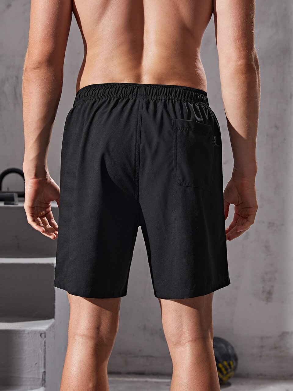 Men Letter Graphic Drawstring Waist Sports Shorts