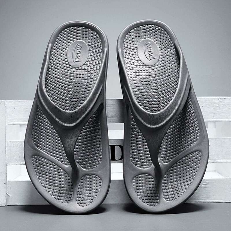 

Guys Minimalist Flip Flops, Grey