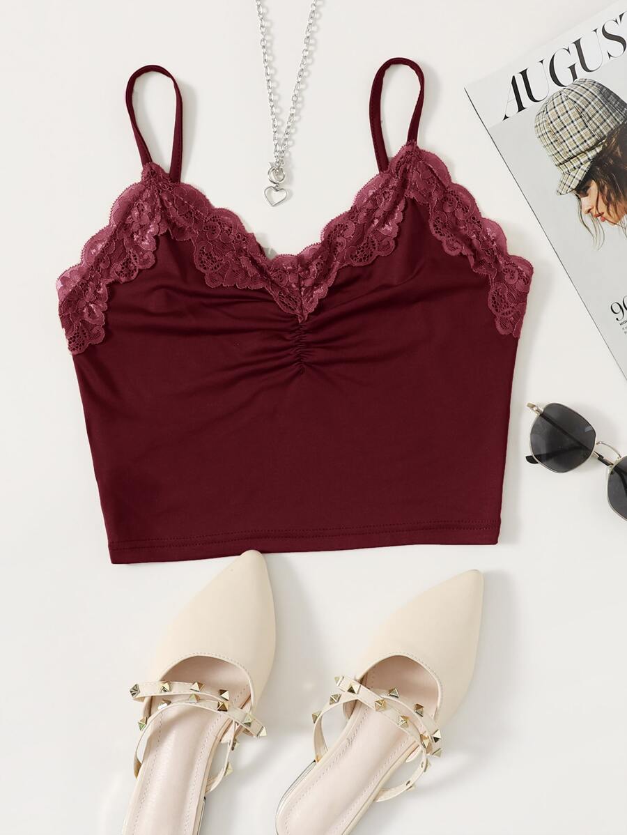 Muchica Top camisero fruncido con panel de encaje