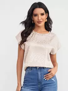 SHEIN Clasi 蝙蝠袖豹紋提花緞面上衣 - 米色 - 查看 1