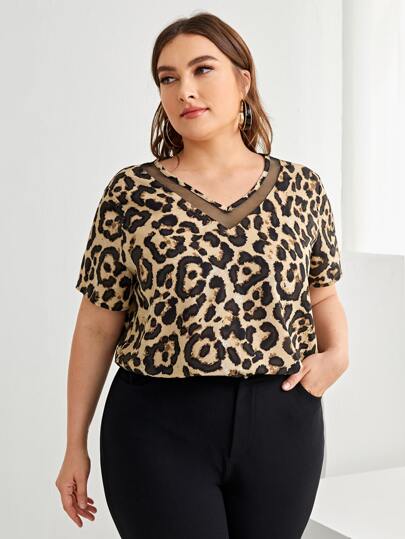 لباس علوي نمط الفهد بياقة V وبإدخال شبكي مقاس كبير