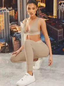 SHEIN BAE Conjunto top tank de espalda abierta con leggings de cintura alta - Caqui - Ver 1