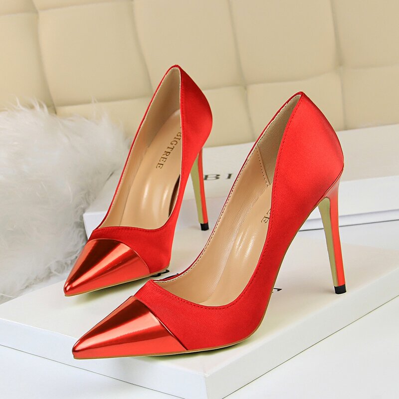 

Point Toe High Heeled Stiletto Court Pumps, Red