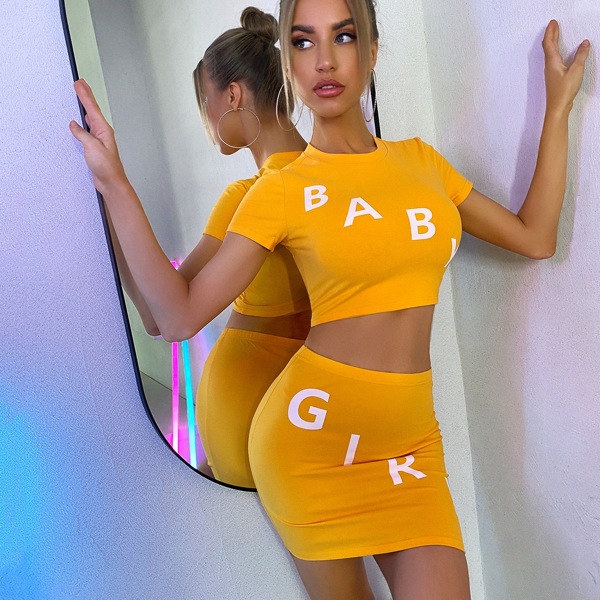 

Letter Graphic Tee & Bodycon Skirt, Yellow