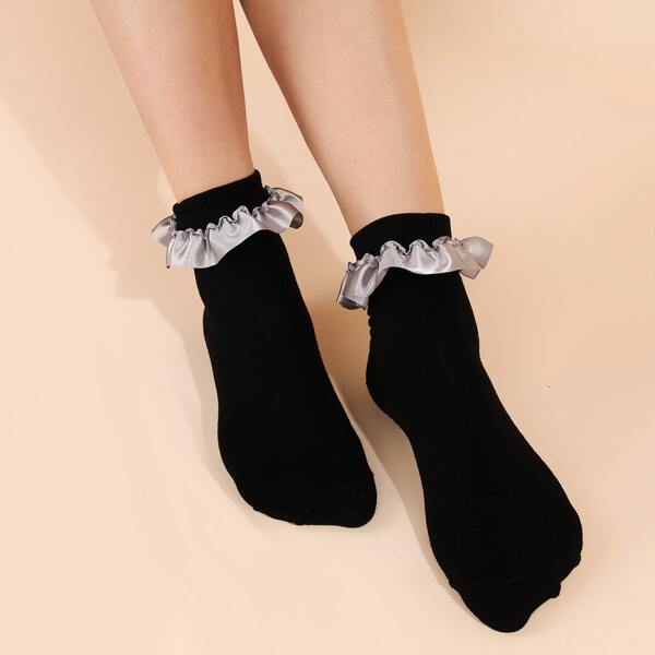 

Ruffle Hem Socks, Black