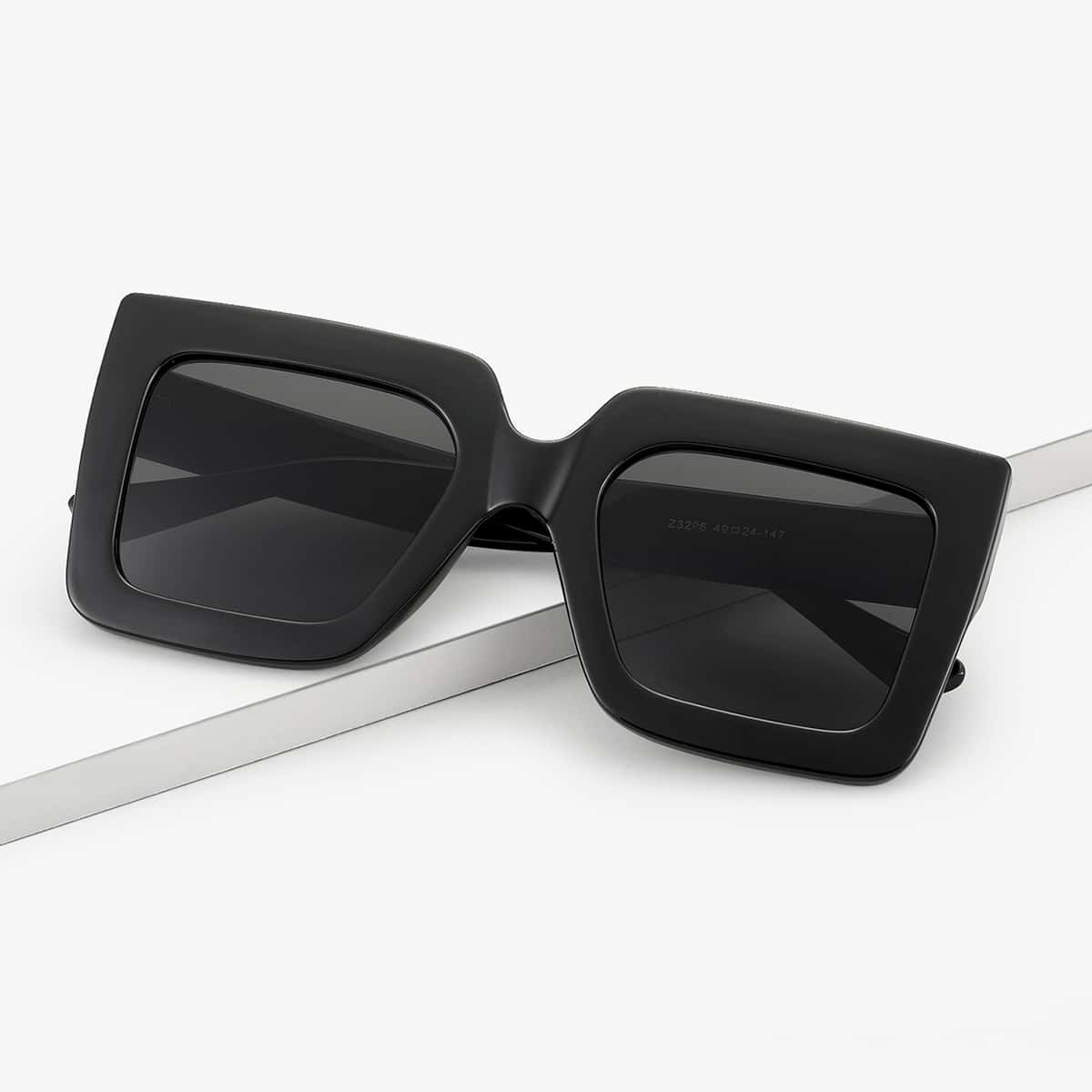 

Square Frame Sunglasses