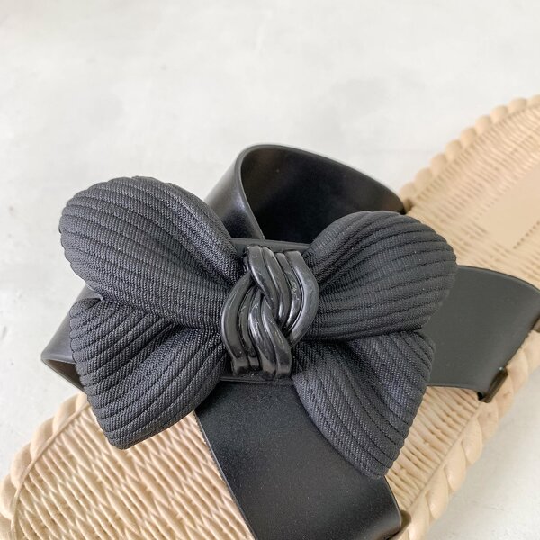 

Bow Decor Criss Cross Slides, Black