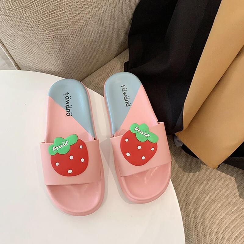 

Strawberry Pattern Slides, Baby pink