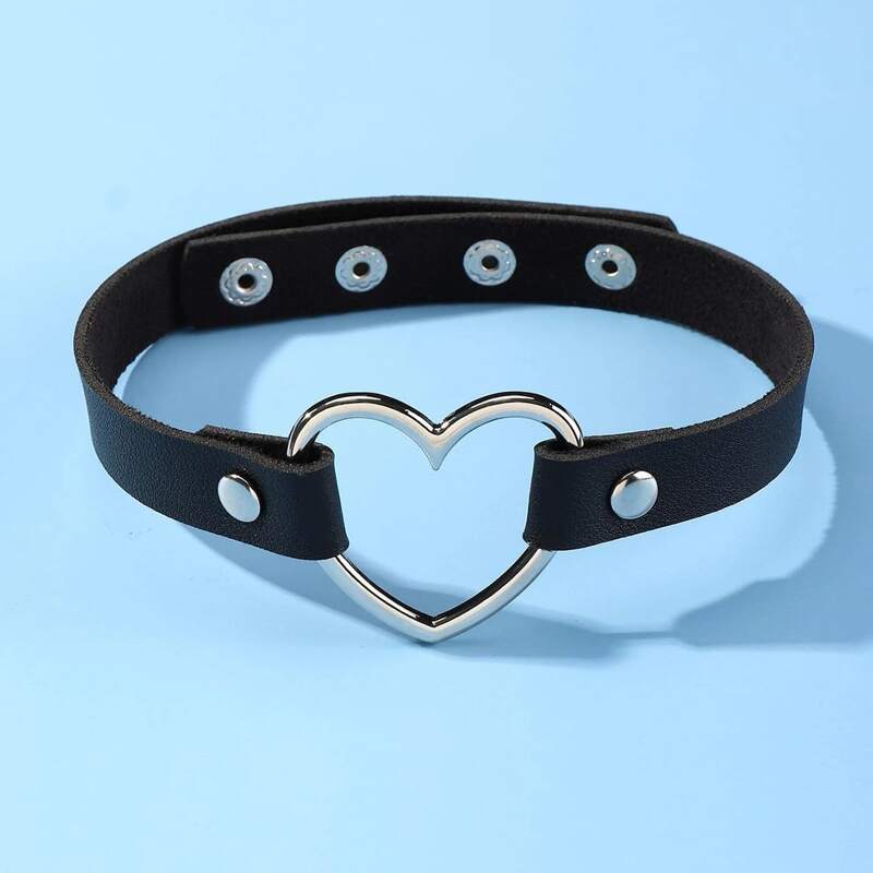 

Heart Decor Punk Choker, Black