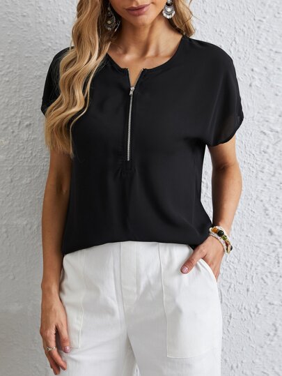 EMERY ROSE Zip Half Placket Top