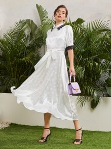 SHEIN X Dr.kholoud 拼接蕾絲邊自腰帶提花連衣裙 - 白色 - 查看 3