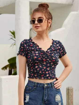 Allover Floral & Polka Dot Print Lettuce Trim Crop Tee