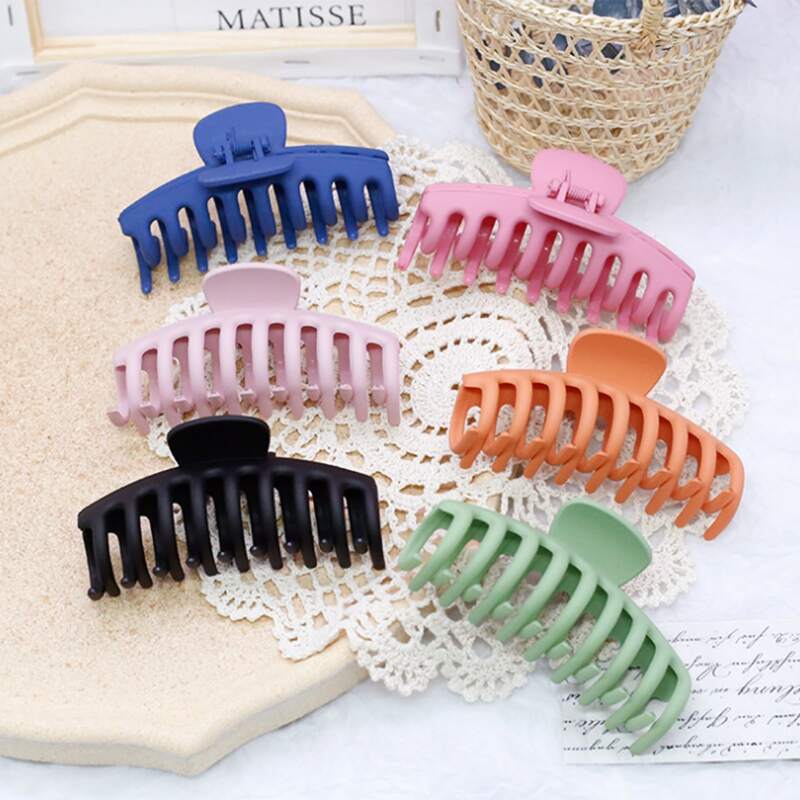 

2pcs Random Simple Hair Claw, Multicolor