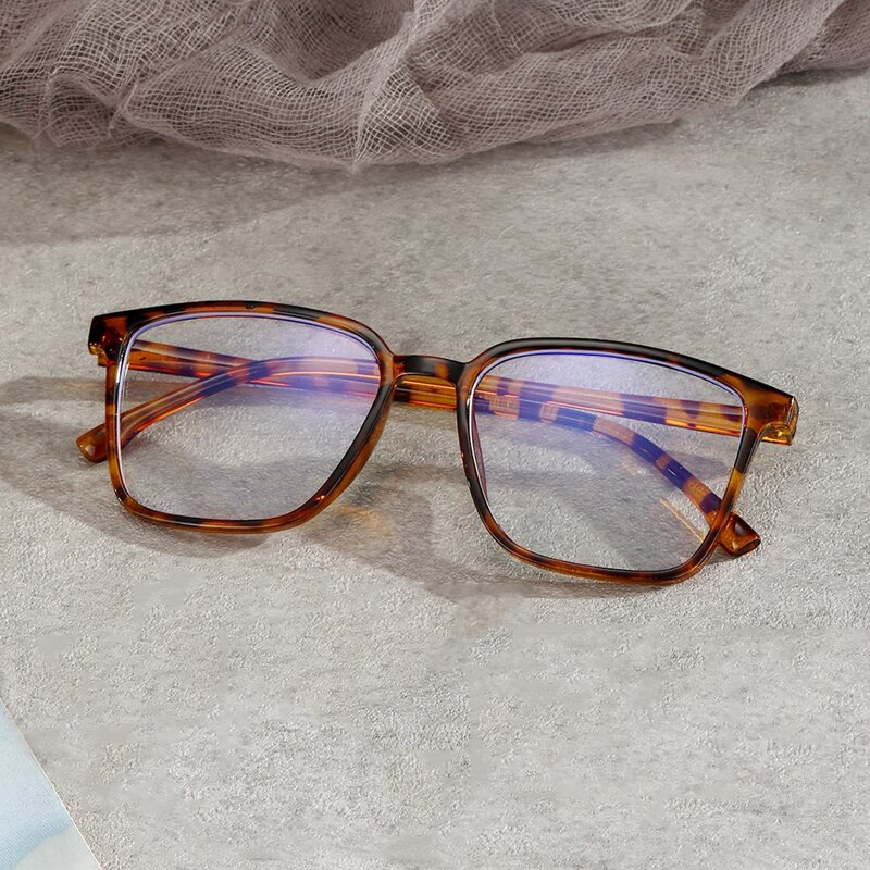 

Tortoise Skinny Frame Eyeglasses