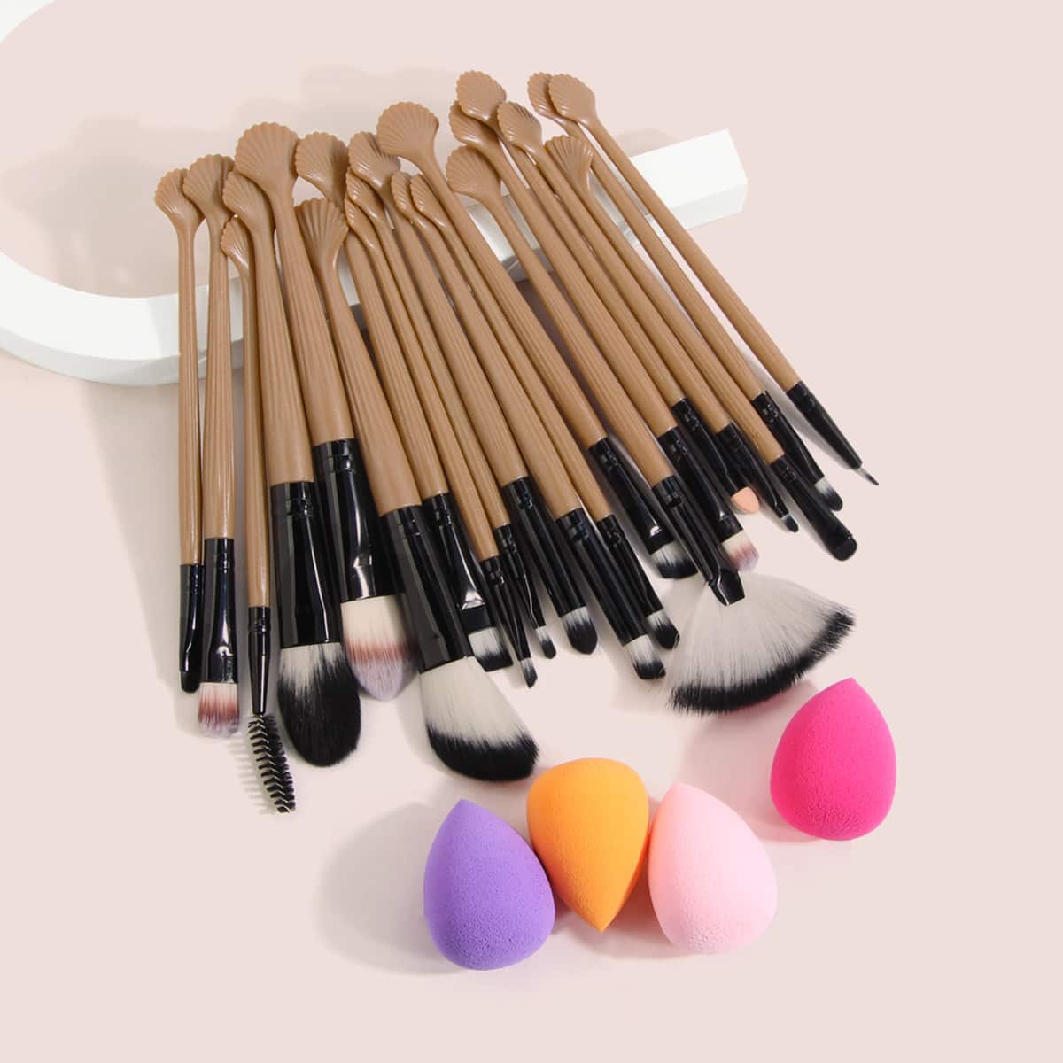 

20pcs Makeup Brush & 4pcs Sponge, Brown