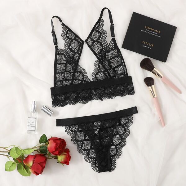

Floral Lace Scallop Trim Lingerie Set, Black