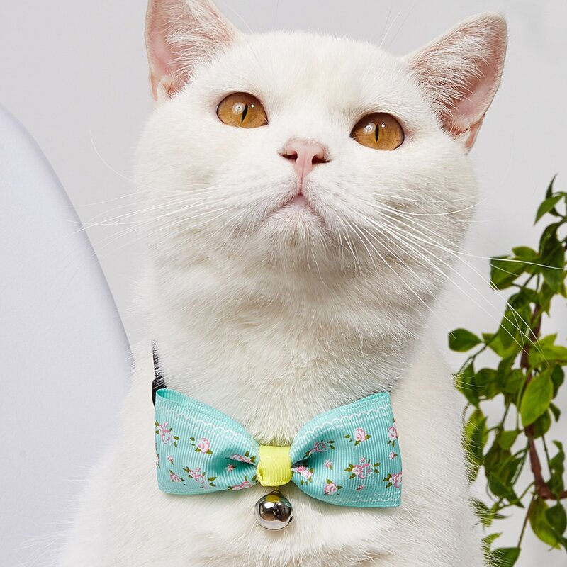 

Flower Print Pet Bow, Mint green