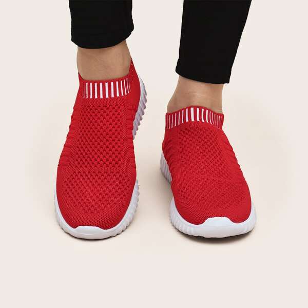 

Low Top Knit Running Shoes, Red