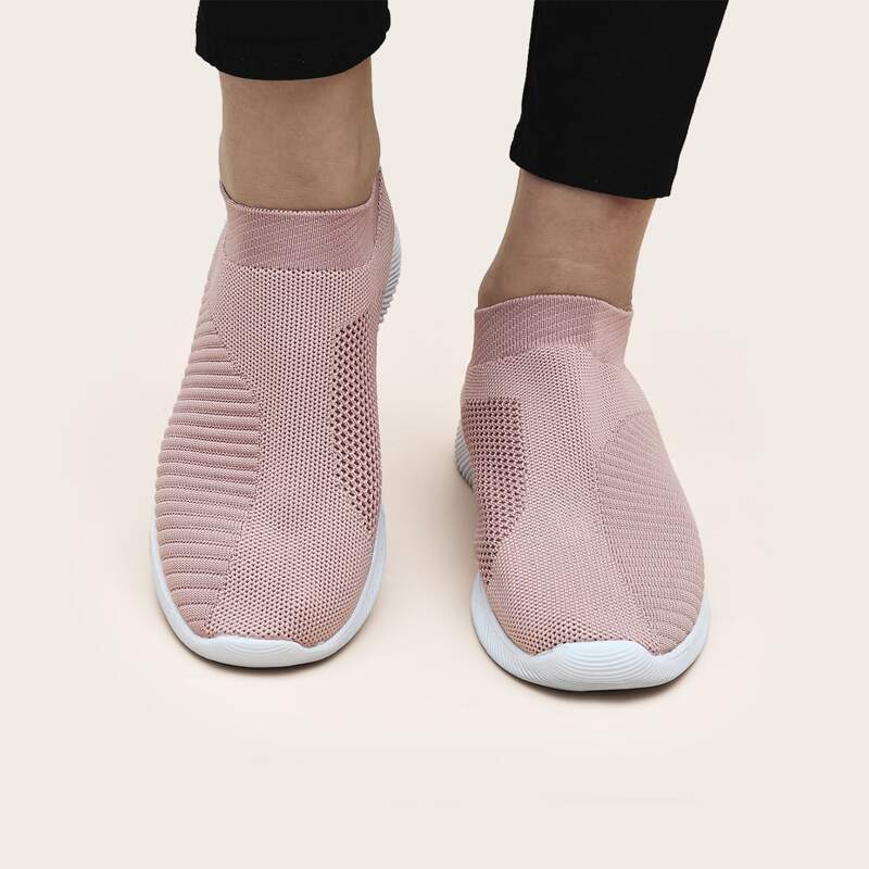 

Minimalist Knit Running Shoes, Pink