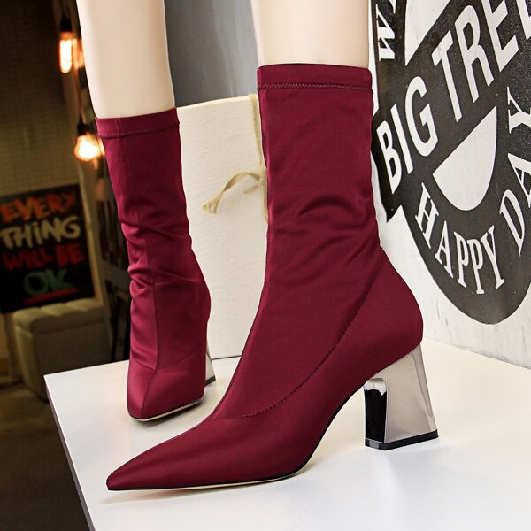 

Point Toe Chunky Heeled Stretch Boots, Burgundy