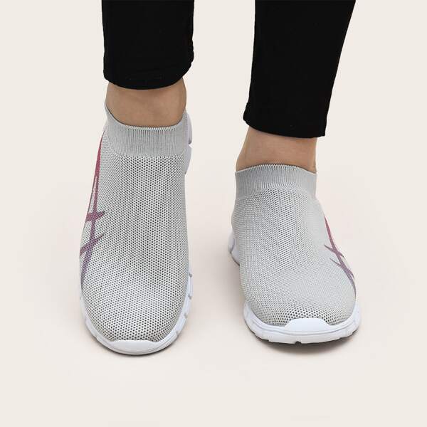 

Slip On Low Top Running Shoes, Grey