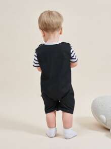 Peninsula Baby 2 en 1 mono con estampado de rayas y letra - Negro - Ver 2