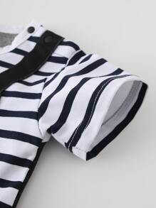 Peninsula Baby 2 en 1 mono con estampado de rayas y letra - Negro - Ver 7