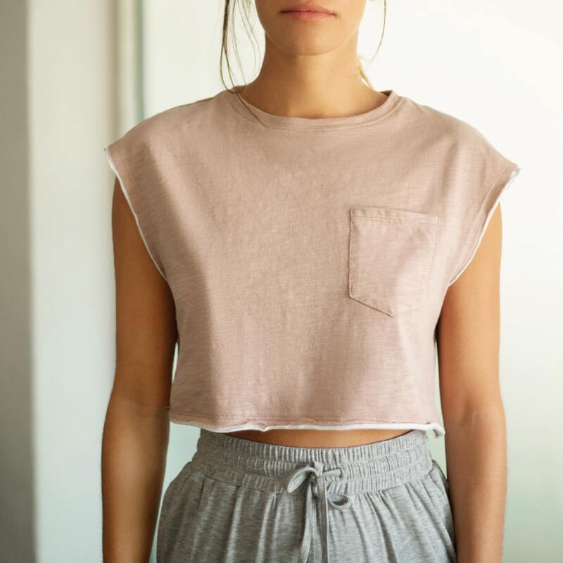 

Contrast Trim Crop Patch Pocket Tee, Dusty pink