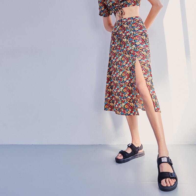 

Allover Floral Print Split High Skirt, Multicolor