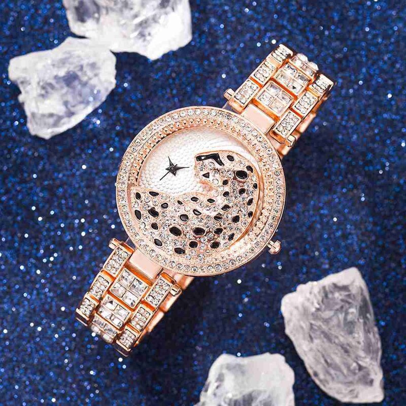

Rhinestone Decor Leopard Pattern Quartz Watch