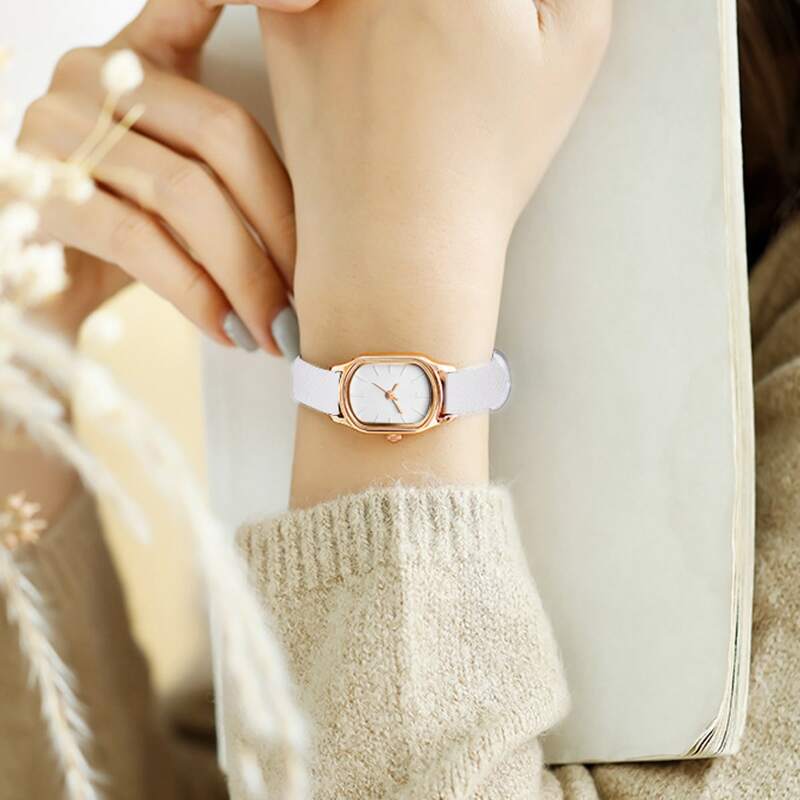 

Simple Pointer Quartz Watch