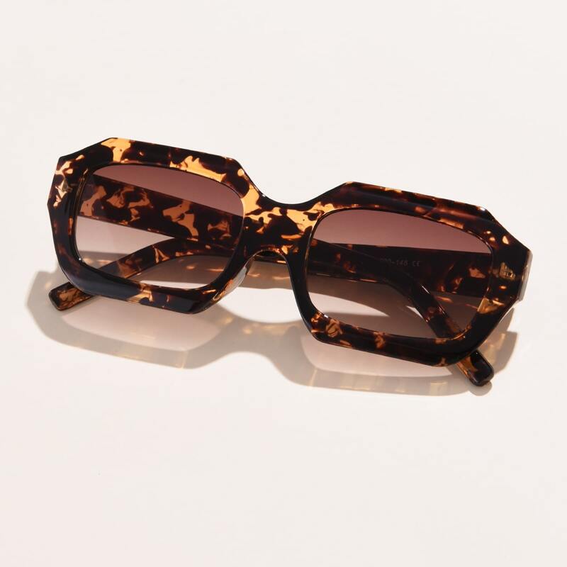 

Square Frame Sunglasses