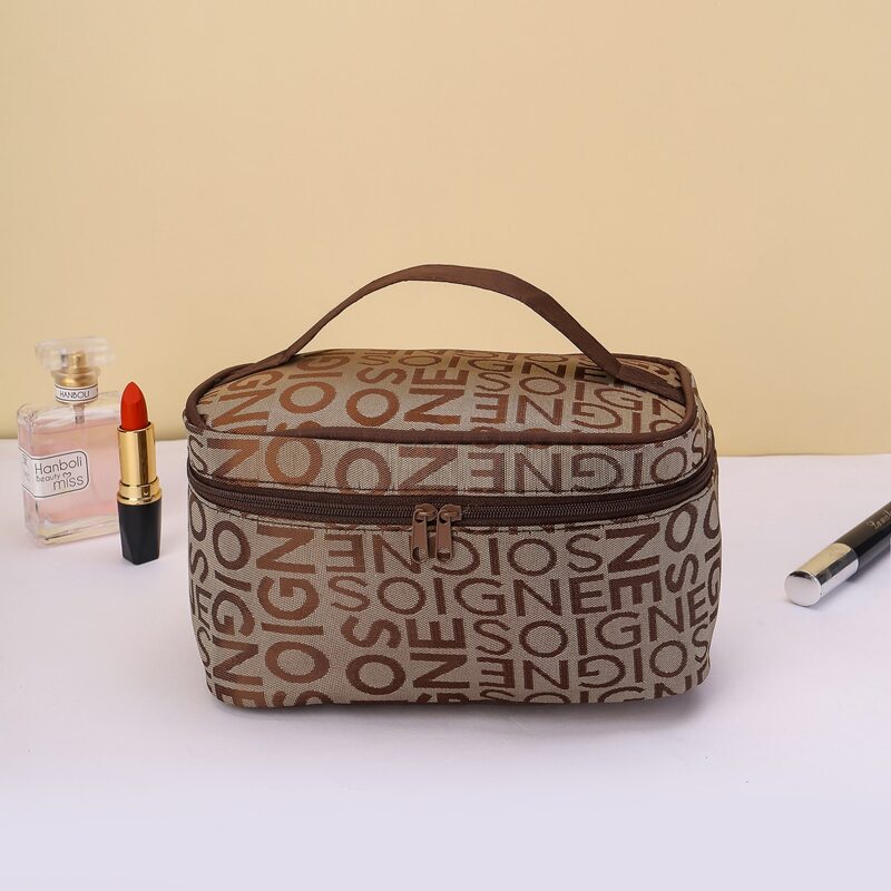 

Letter Graphic Makeup Bag, Coffee brown