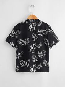 SHEIN قميص بطباعة نباتات للاولاد