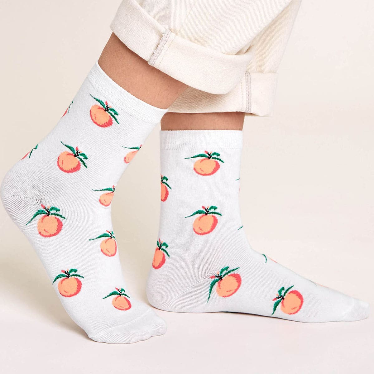 

Peach Crew Socks, White