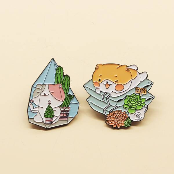

2pcs Cartoon Animal Design Brooch, Multicolor