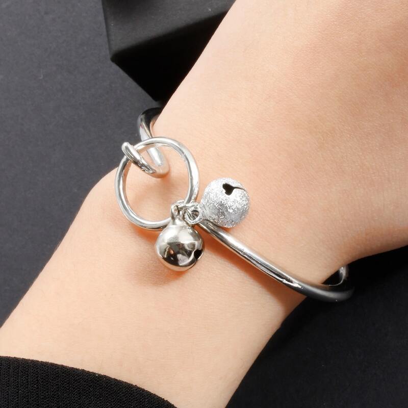 

1pc Bell Charm Clip On Bangle, Silver