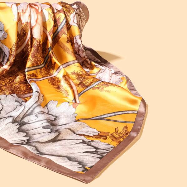 

Floral Pattern Bandana, Multicolor