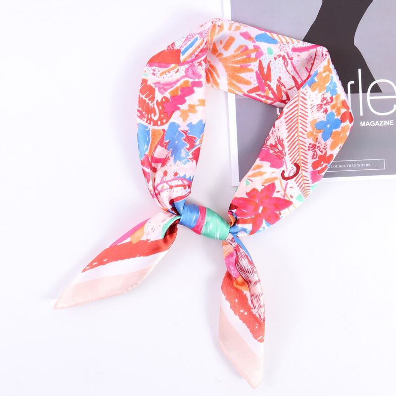

Abstract Graphic Bandana, Pink