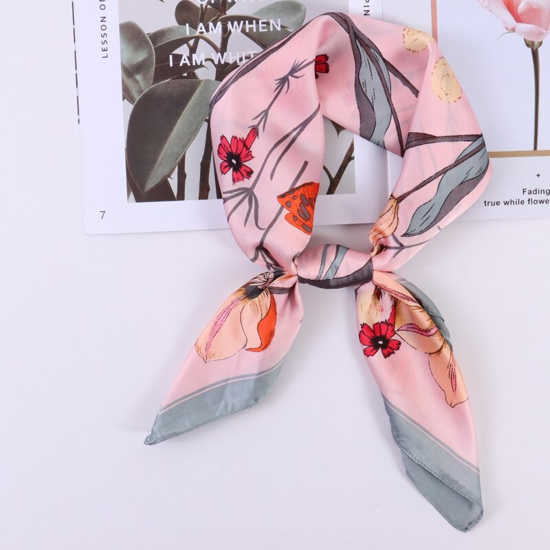 

Floral Pattern Bandana, Pink