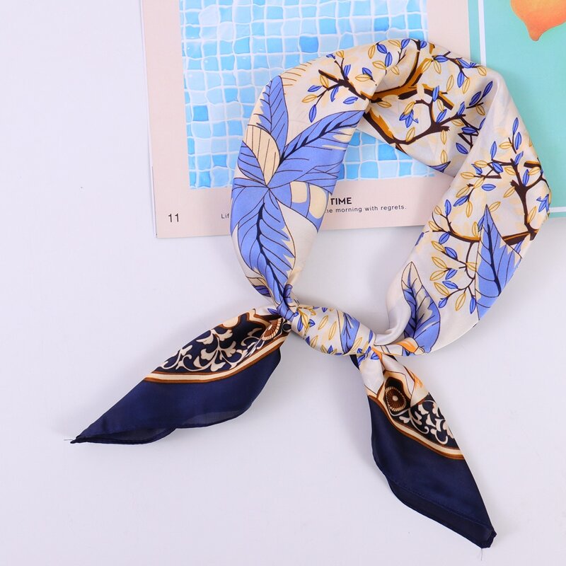 

Leaf Pattern Bandana, Multicolor