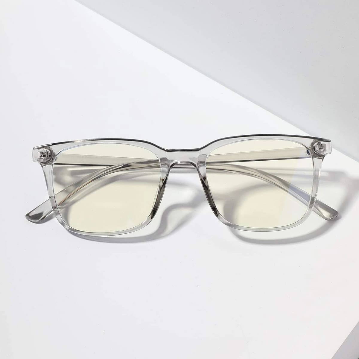 

Clear Frame Eyeglasses