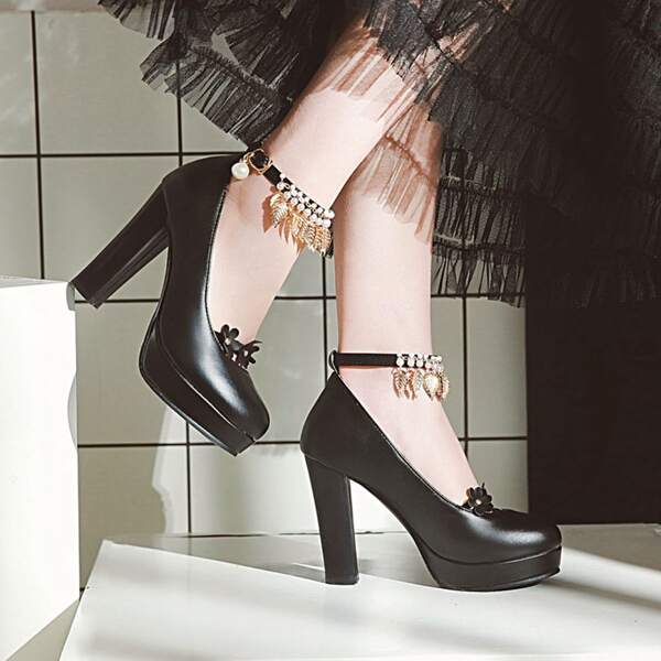 

Floral & Metal Leaf Decor Pumps, Black
