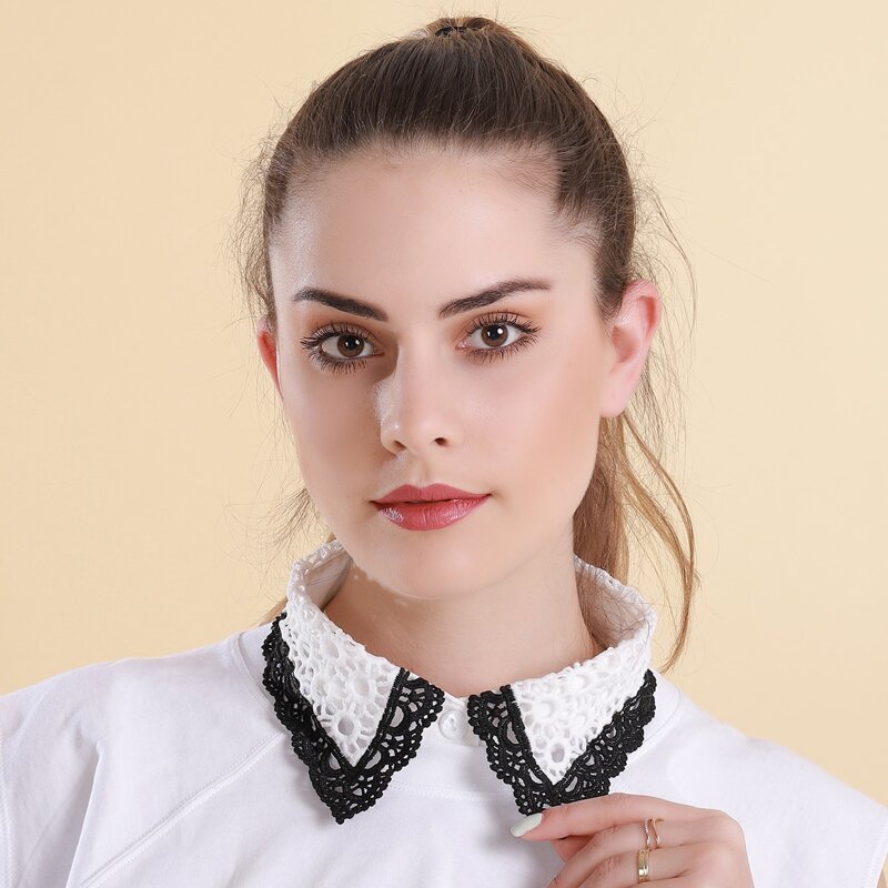 

Lace Faux Dickey Collar, Black and white