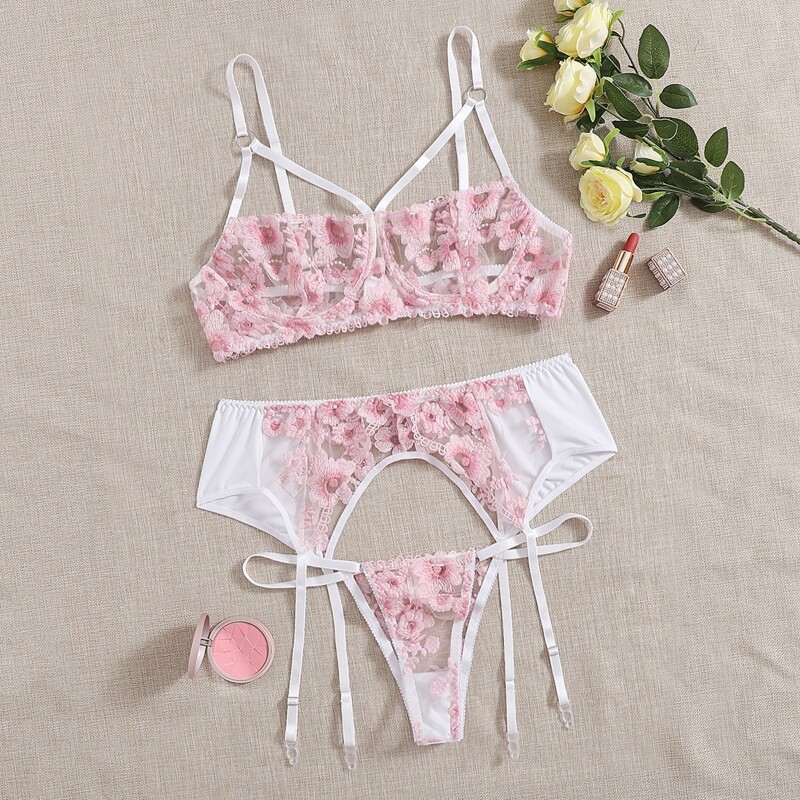 

Plus Floral Embroidery Mesh Push Up Garter Lingerie Set, Baby pink