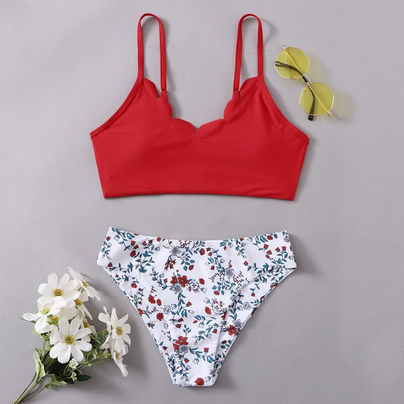 

Ditsy Flower Scallop Bikini Swimsuit, Multicolor